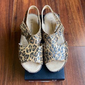 Scout Cheetah Print Leather Naturalizer Sandals
